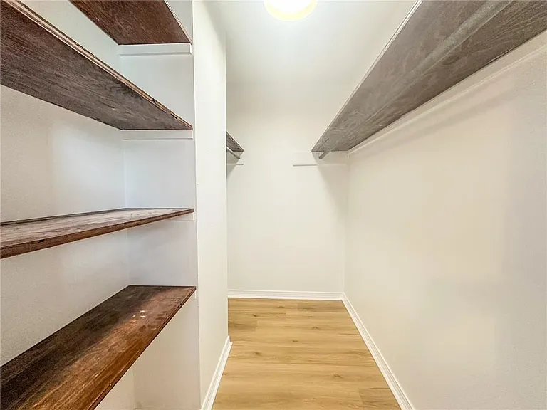 800 Martin Behrman Ave #203 — Photo 12