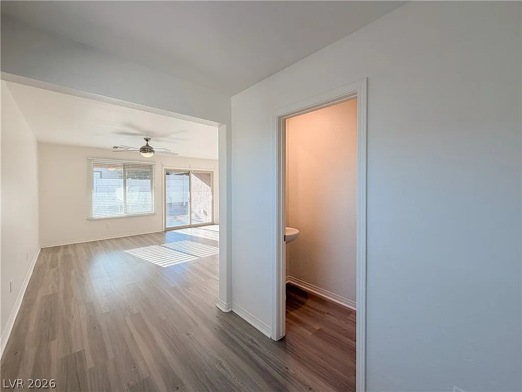 4 bed, 2.5 bath, 1750 sqft, $2,300 — Photo 3