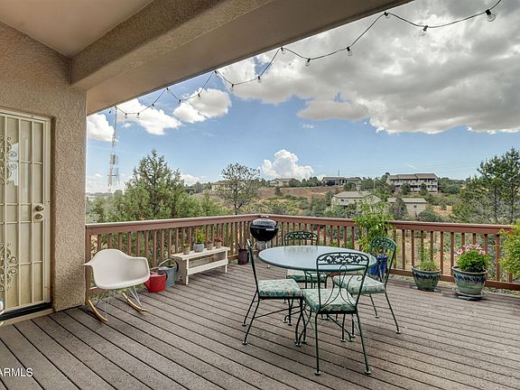 3rd image of 2215 Sequoia Dr
