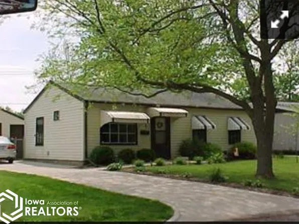 31 Pleasant Ln, Keokuk, IA 52632