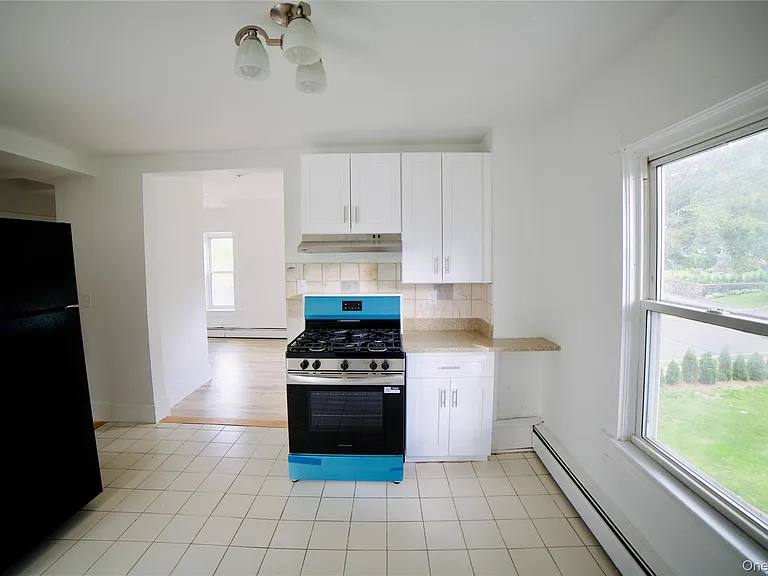35 S Lawn Ave #3 — Photo 6