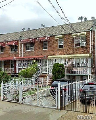 2nd image of 861 E 93rd St