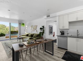 11408 Sarah St #301, North Hollywood, CA 91602