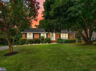 296 Halsey Rd, Annapolis, MD 21401
