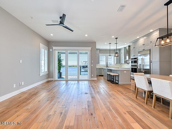 5th image of 2410 BEACH Boulevard