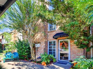 777 Worthshire St, Houston, TX 77008