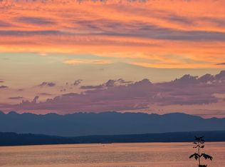 2375 Hughes Ave SW #4, Seattle, WA 98116