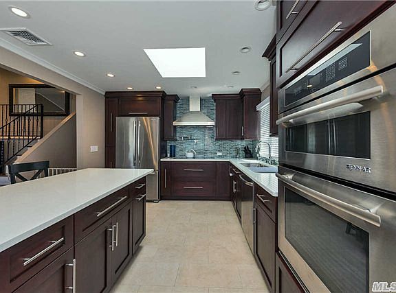 4th image of 2767 Beatrice Ln