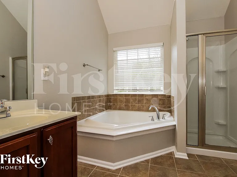 7671 W Berkeley Rd — Photo 9