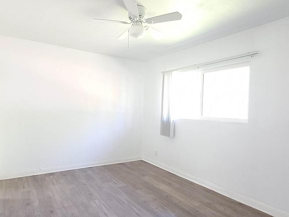4th image of 1828 W Sumac Ln APT 1