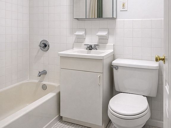 5th image of 6 Jones St #3A