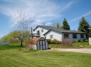 5474 Cairn Hwy, Kewadin, MI