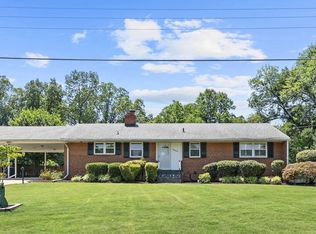 3405 Sharon Chapel Rd, Alexandria, VA 22310