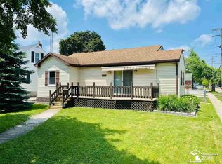 742 Wolverine Ave, Monroe, MI 48161