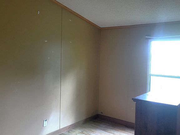 4th image of 140 W Johnson Ave