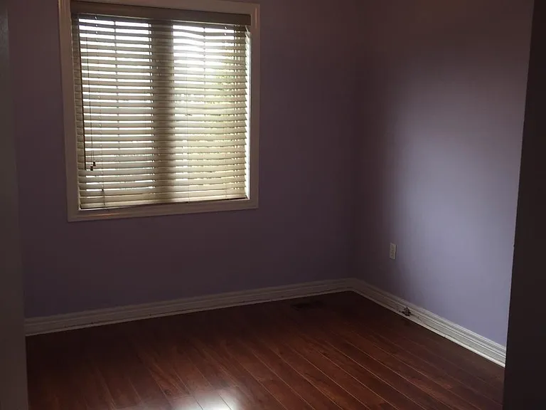58 Sewells Ln #UPPER — Photo 9