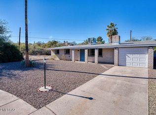 6135 E Adobe Pl, Tucson, AZ 85712
