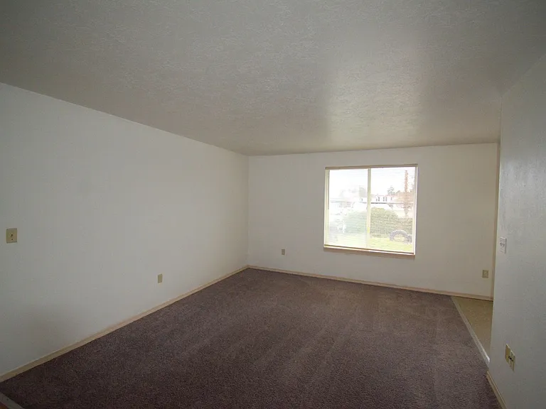 125 E Elmore St #2 — Photo 12