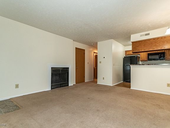 3rd image of 2310 Stoney Run Trl