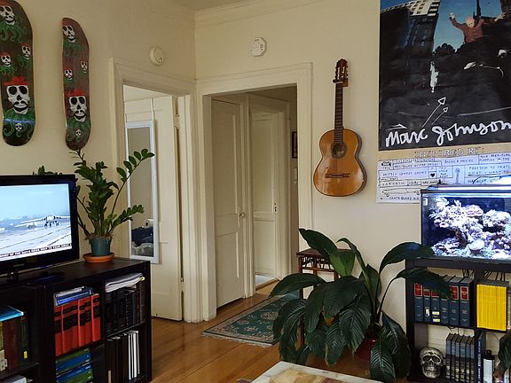5th image of 1006 W Loyola Ave #3