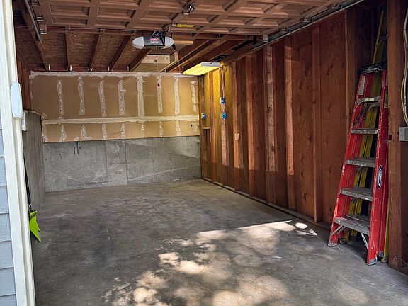 5th image of 15258 SW Barcelona Ct