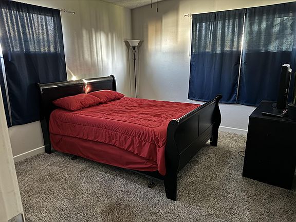 5th image of 4517 44th St