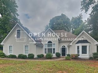954 Georgian Point Dr, Lawrenceville, GA 30045