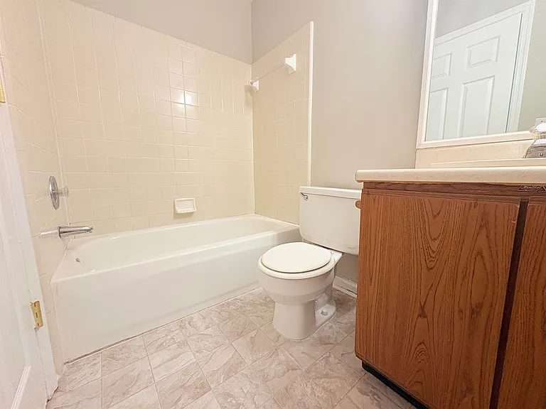 368 Belmont Rd #A — Photo 9