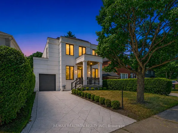 303 Ridley Blvd, Toronto, ON M3H 1K8