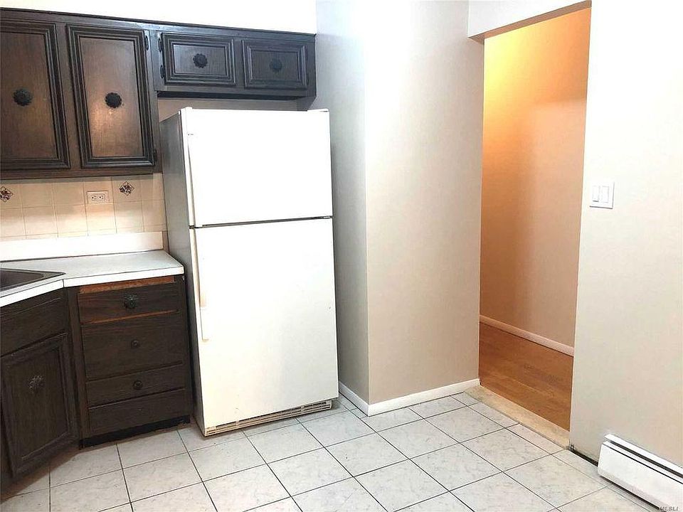 2nd image of 8605 Ava Pl Fl 1