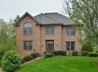 206 Carriage Ln, Pittsburgh, PA
