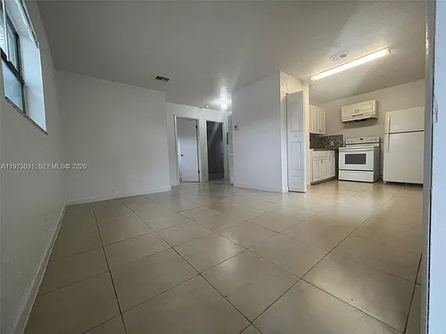 919 NW 2nd Ave #1 Photo 1