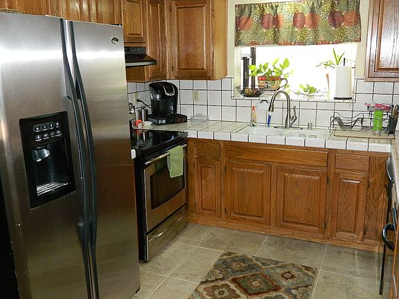 2nd image of 488 E Valley Oak Pl