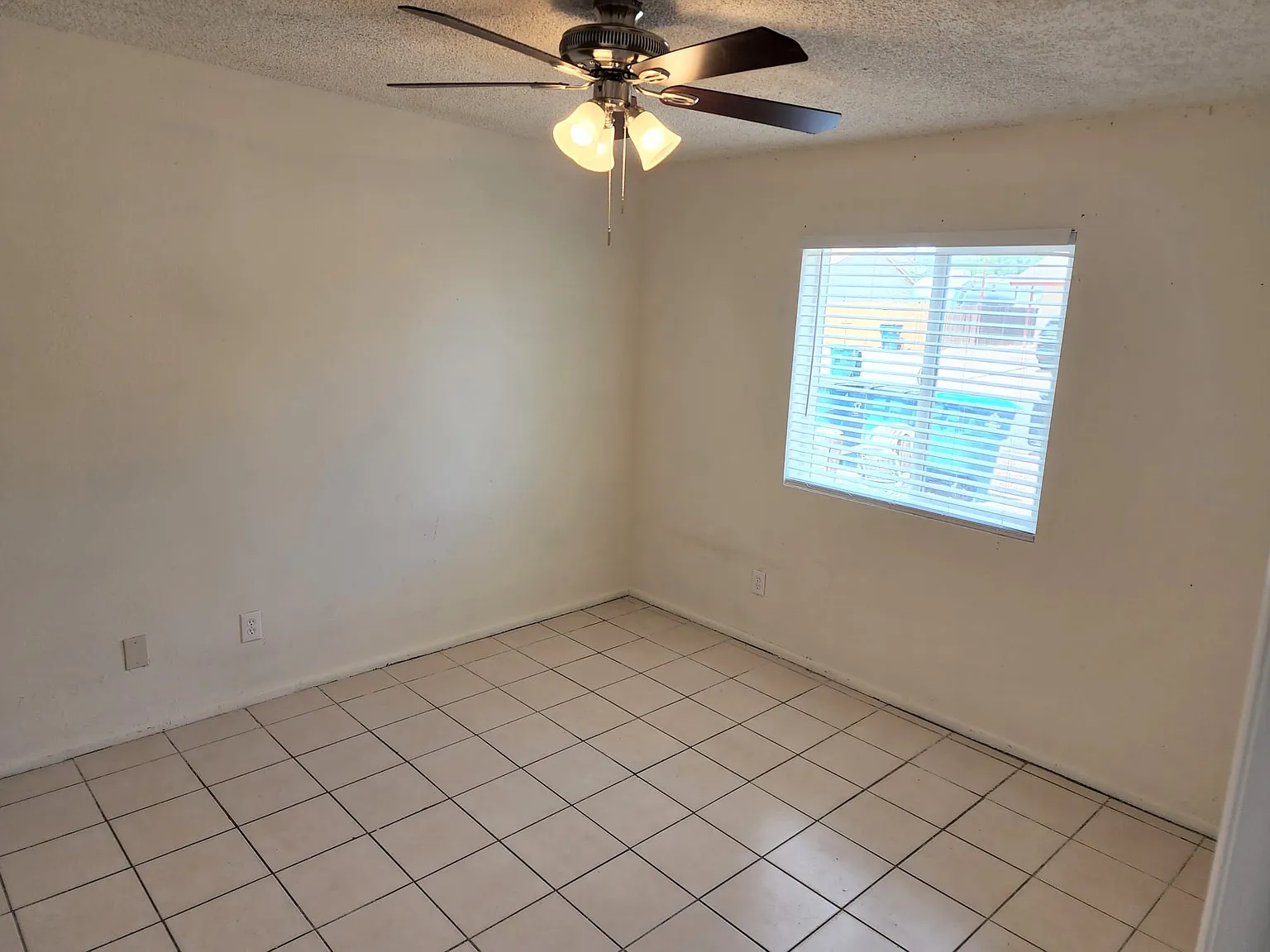 2 bed, 800 sqft, $1,250 — Photo 2