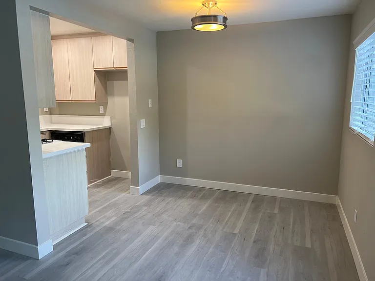 800 Grand Ave #A4 — Photo 3