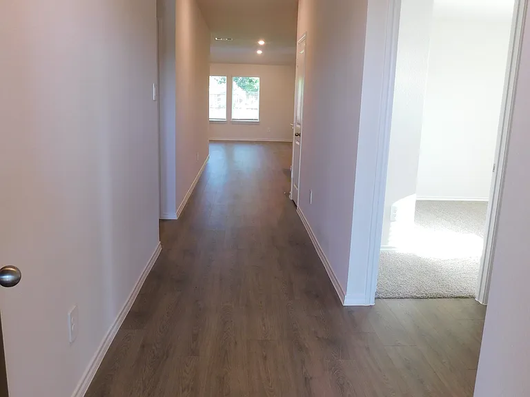 849 Wild Rose Way — Photo 4