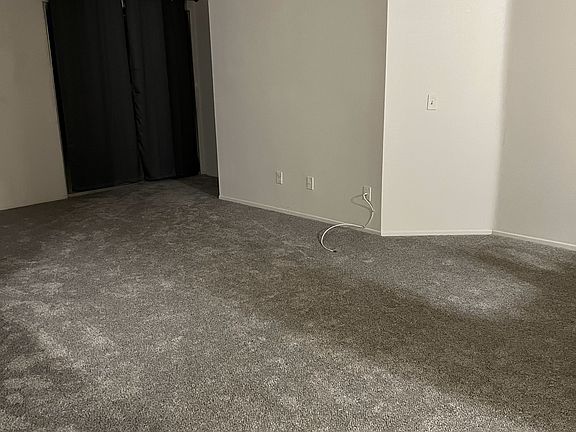 3rd image of 17952 Kendall Cir