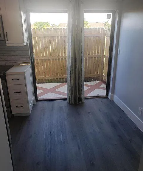 9102 Bedford Dr — Photo 10