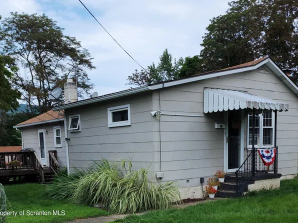 91 1/2 Breese St, Wyoming, PA 18644