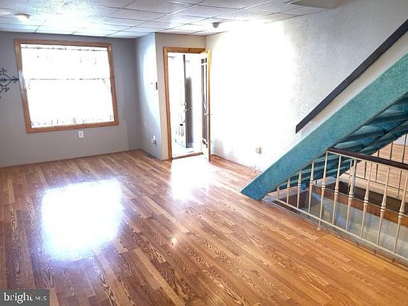 4th image of 2502 S Iseminger St
