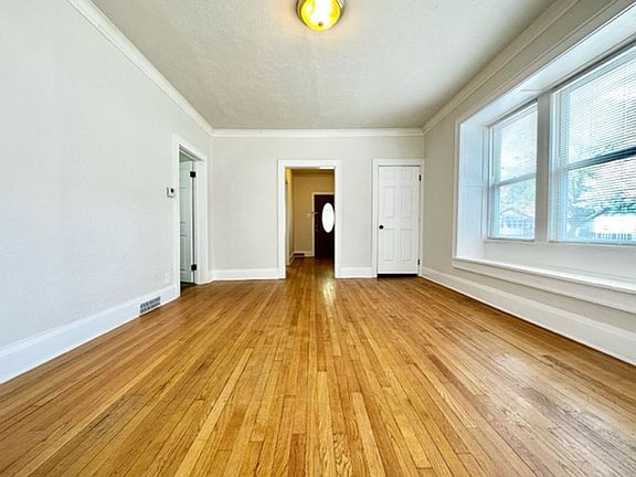 2nd image of 1152 Stuart St
