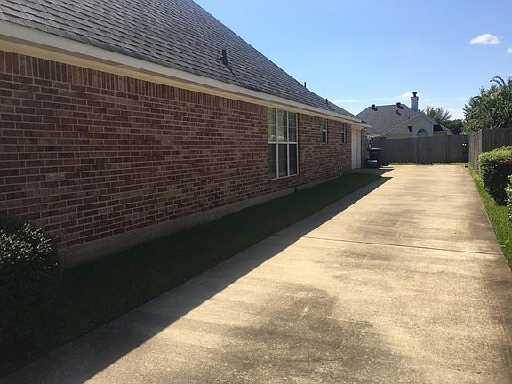 2nd image of 3104 Trinity Dr