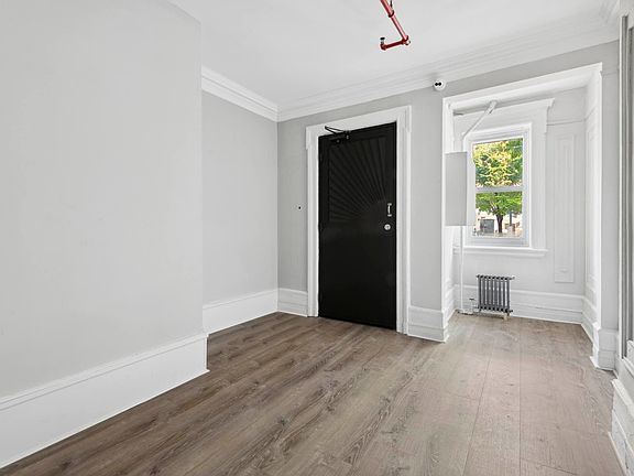 2nd image of 2110 5th Ave #2D