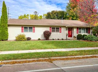 1808 E Newberry St, Appleton, WI 54915