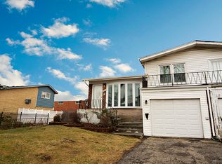 8844 Robin Dr, Des Plaines, IL 60016