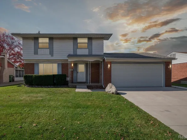 13304 Karl St, Southgate, MI 48195