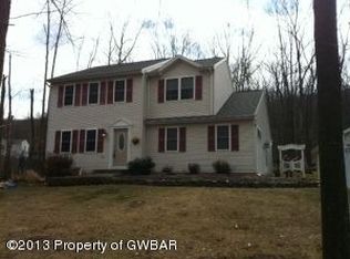 560 S Mountain Blvd, Mountain Top, PA 18707