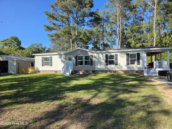 3459 Lakeview Drive SW, Supply, NC 28462