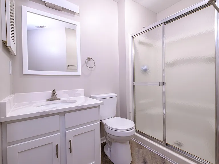 The Residence at Christopher Wren Apartments — Photo 32