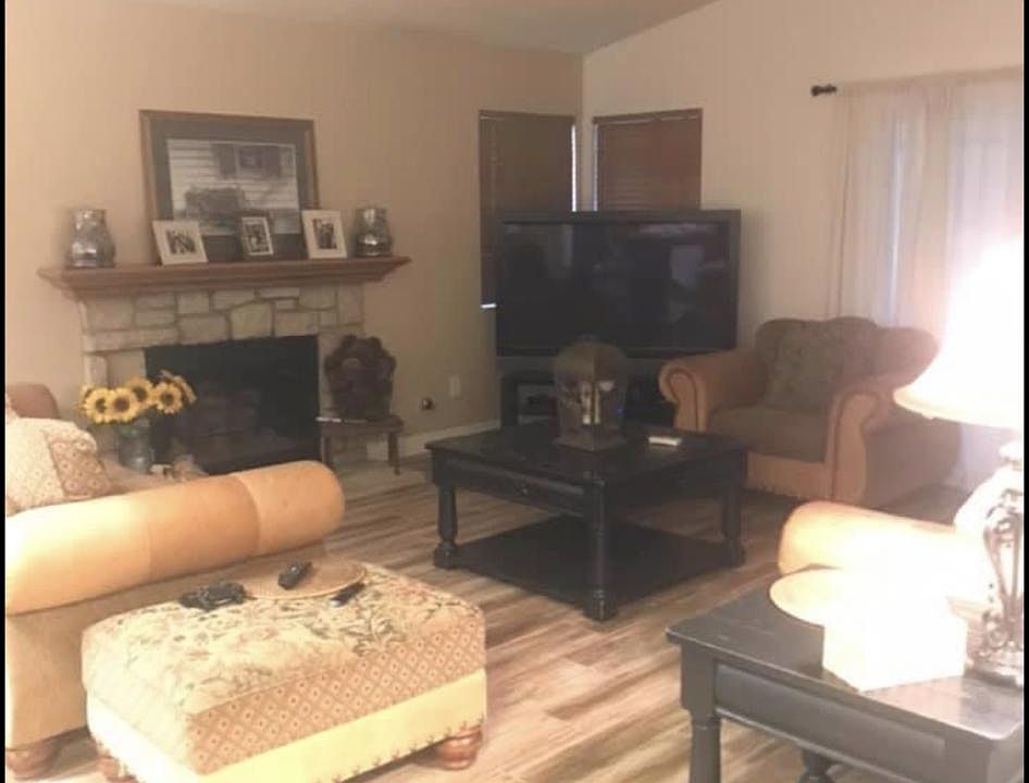 1st image of 13485 La Paz Ct